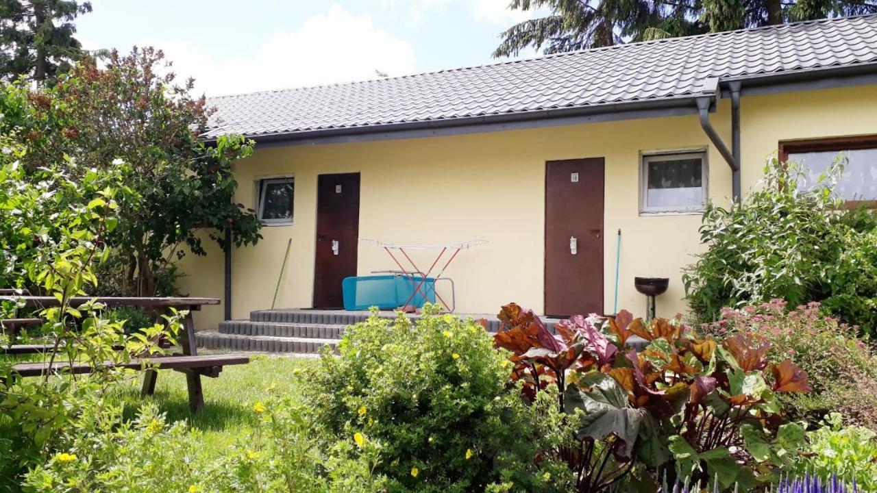 Ow Wilk - Pokoje I Domki Z Aneksami Kuchennymi, Parking, Plac Zabaw Leba Exterior foto